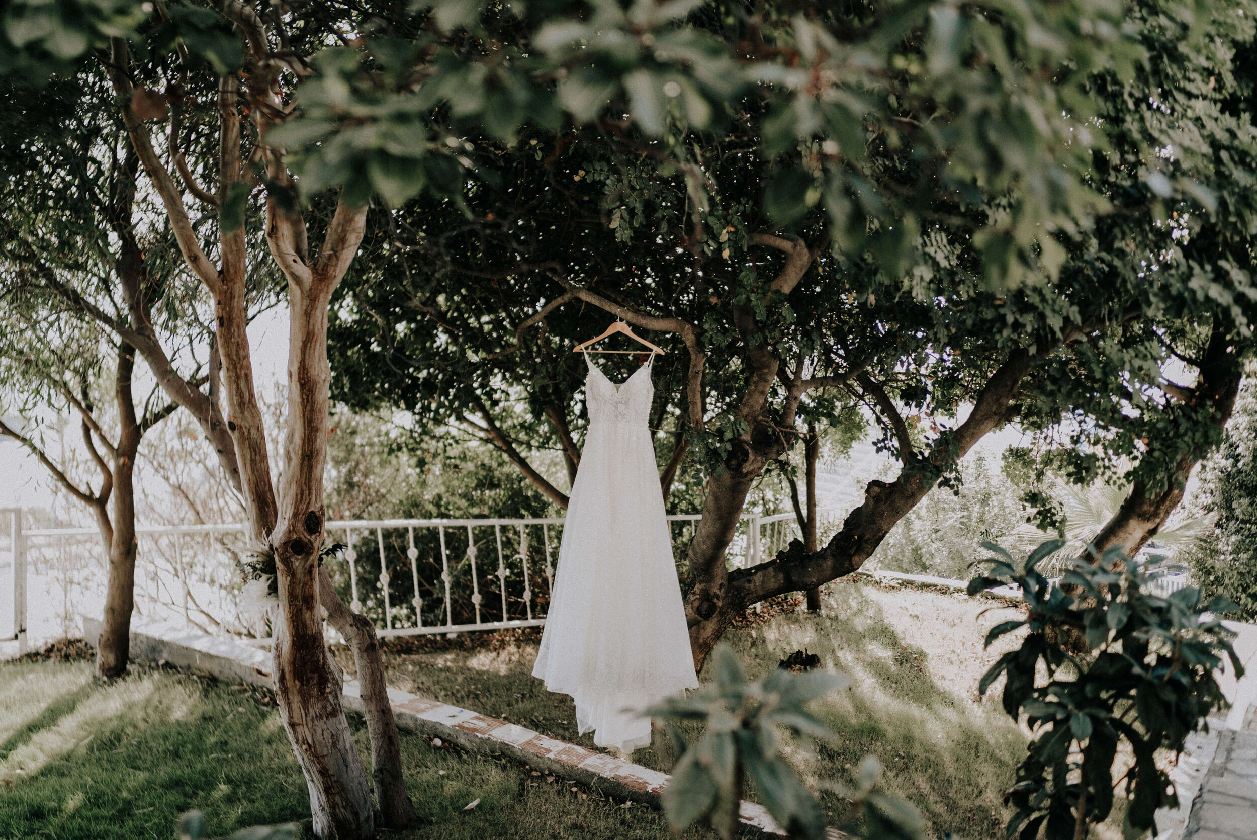 14 Things to Do With Your Wedding Dress After the Big Day | Wedding Spot  Blog