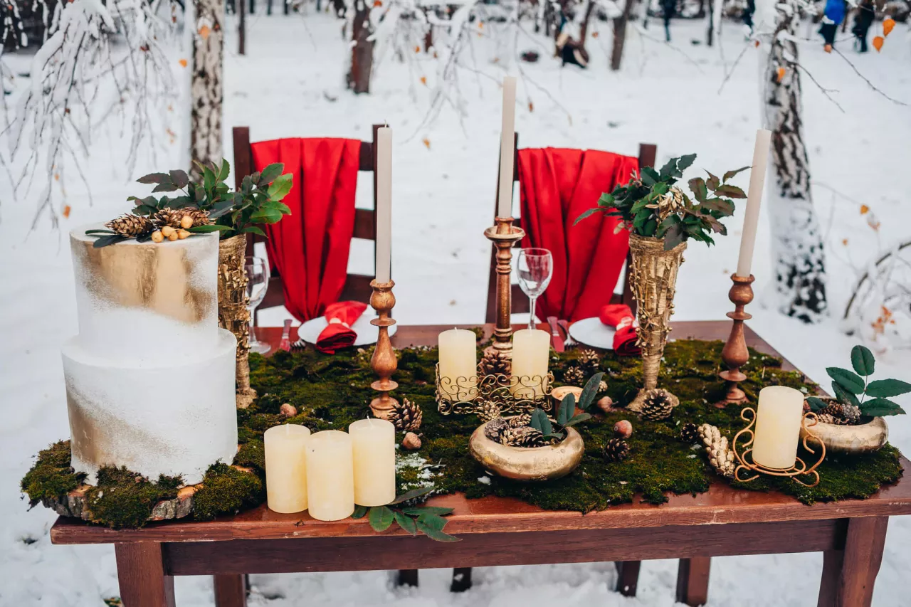 winter wonderland wedding table setting