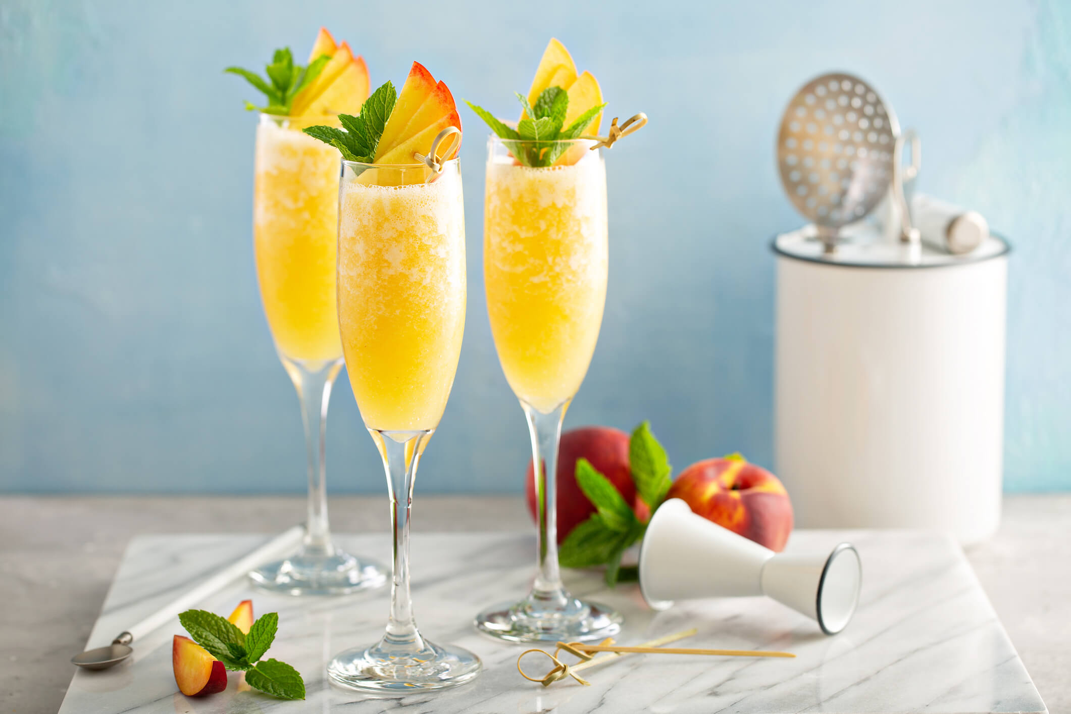 How to Set Up a Mimosa Bar at Your Party